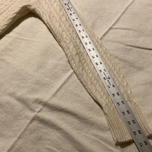 Express Design Studio Sweater - Picture 7 of 7